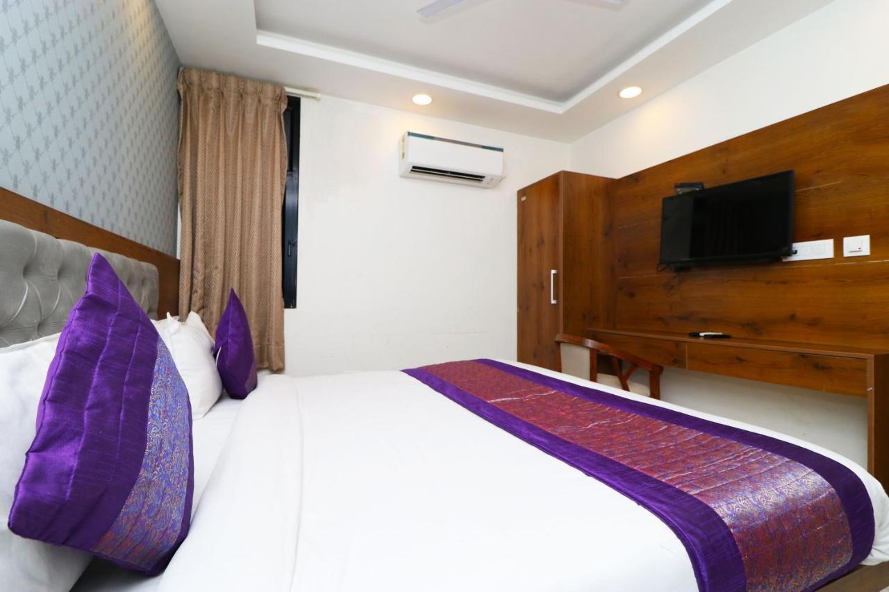 Hotel Belwood Suites - Near New Delhi Airport Luaran gambar
